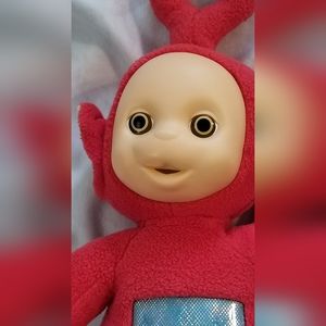 Vintage teletubbies red doll